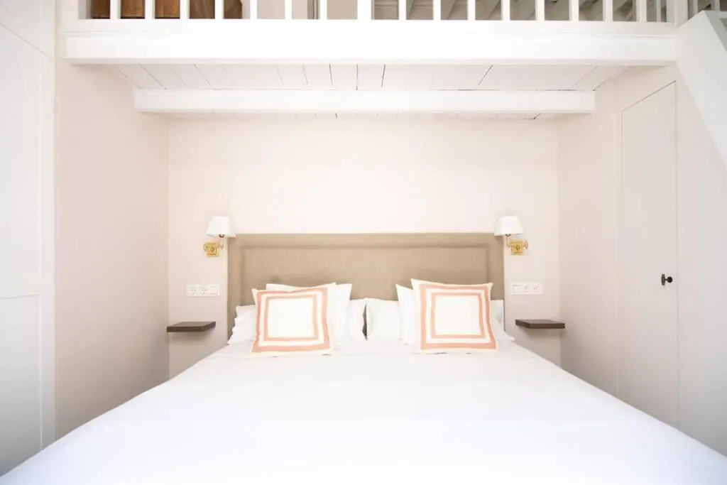 セビリアG12 Trendy And Comfy Bright Loft Meters From Bullring And Trianas Bridge, Galera Streetアパートメント アパート